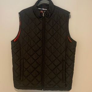 Hawke & Co sport vest
